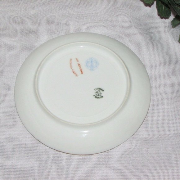 Vintage Limoges Lanternier Saucer only Leaves Grapes Vine 5 3/8" France - Picture 3 of 6
